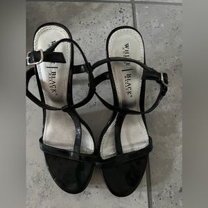 8.5 black heels White House black market